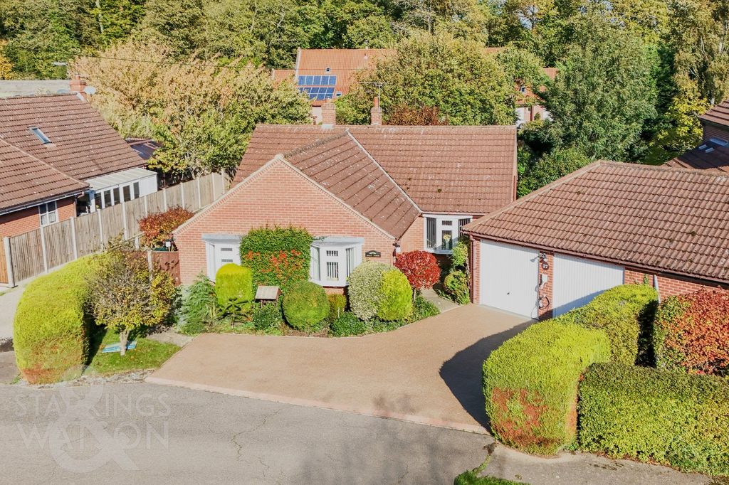 Property photo 3 of 21