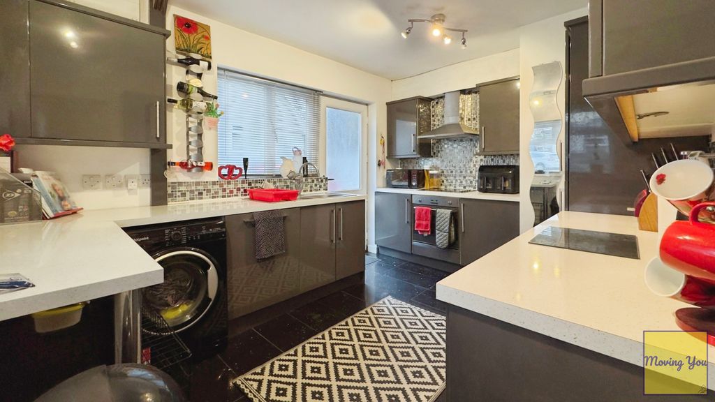 Property photo 3 of 14 Photo 3