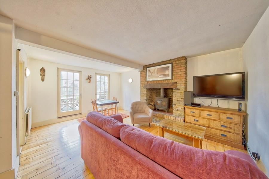 Property photo 1 of 8 38A_Rectory_Grove_Re
