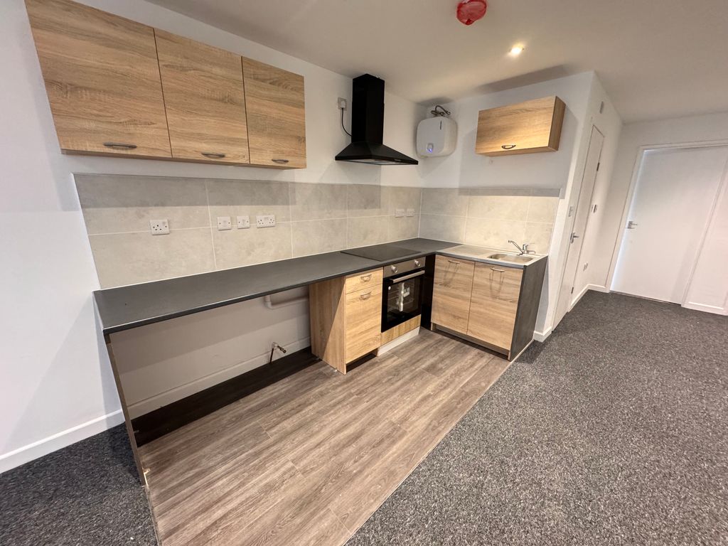 Property photo 2 of 6 Img_9162