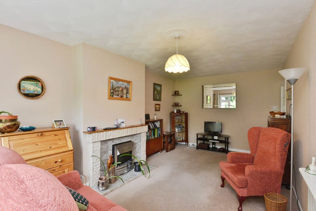 Property photo 3 of 18 Pbox-Img.Jpg