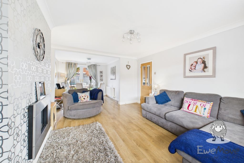 Property photo 3 of 14 11