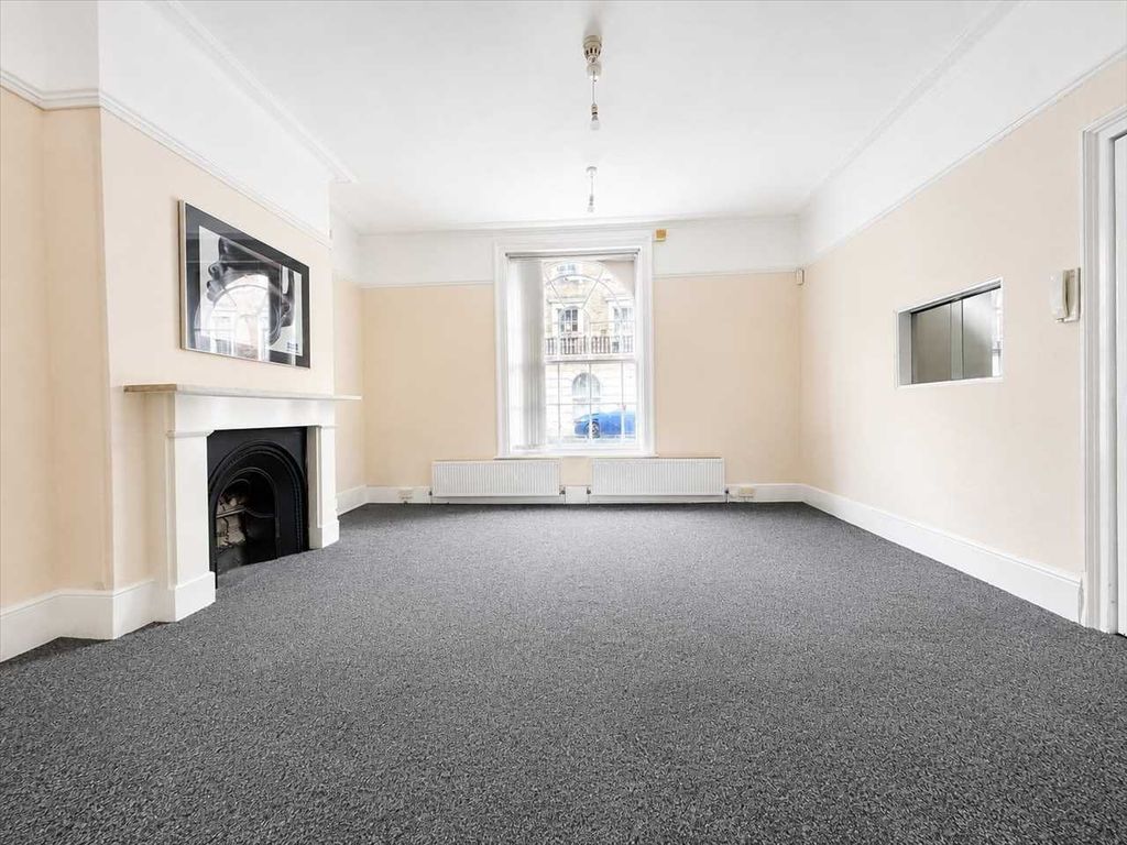 Property photo 3 of 30