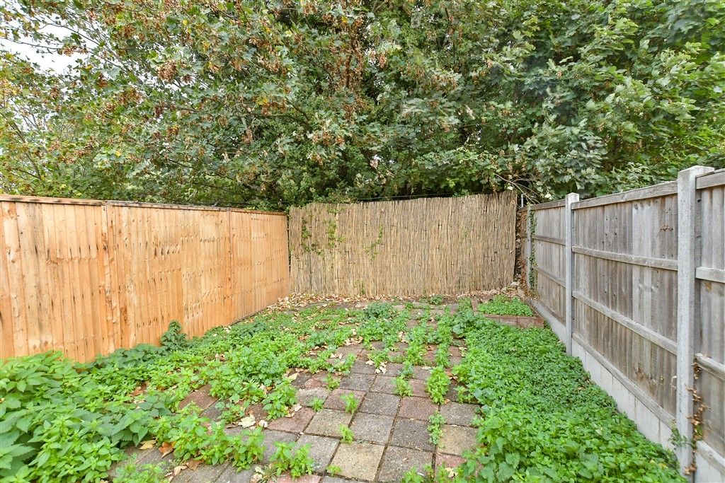 Property photo 2 of 8 Rear Garden
