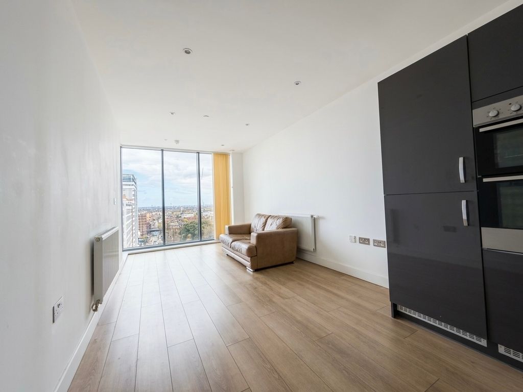 Property photo 1 of 7 Living Room