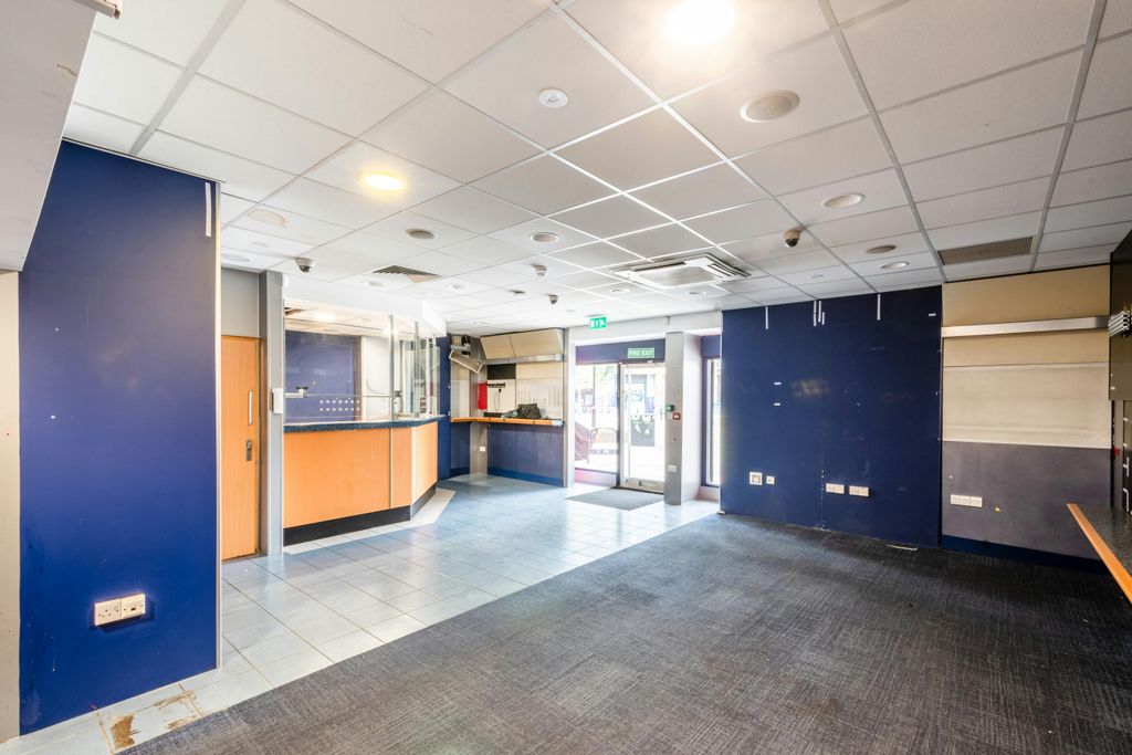 Property photo 2 of 9 Haggerston Rd 222B - 4.Jpg