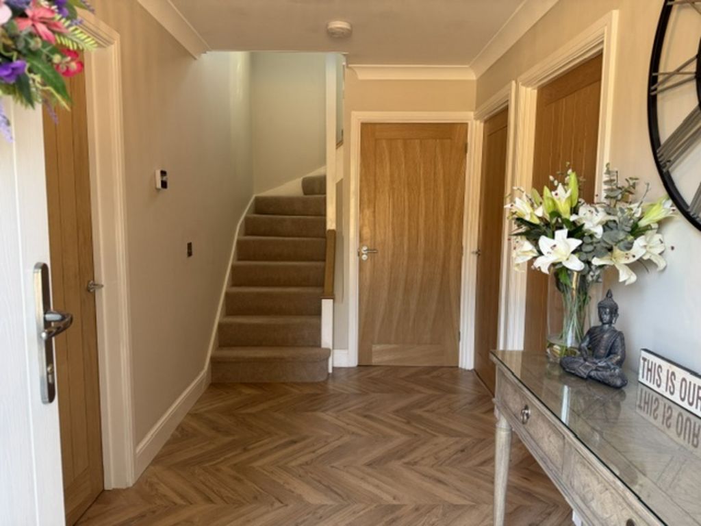 Property photo 3 of 41