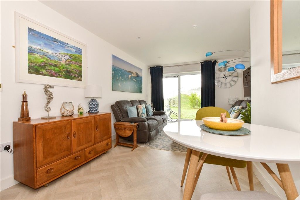 Property photo 2 of 10 Lounge/ Dining Area