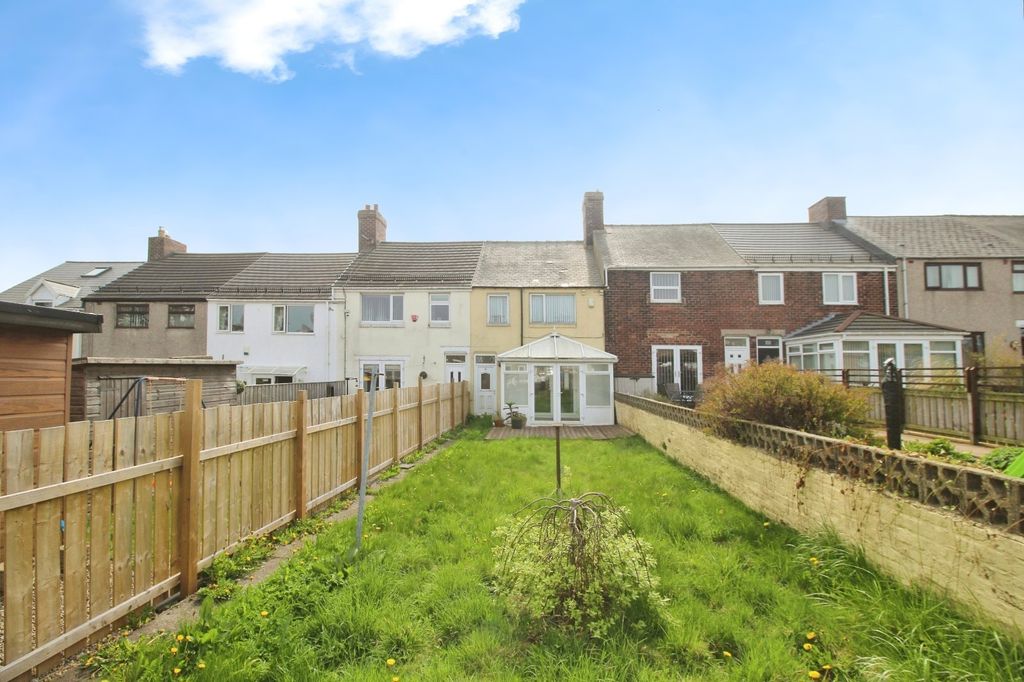 Property photo 1 of 14 External