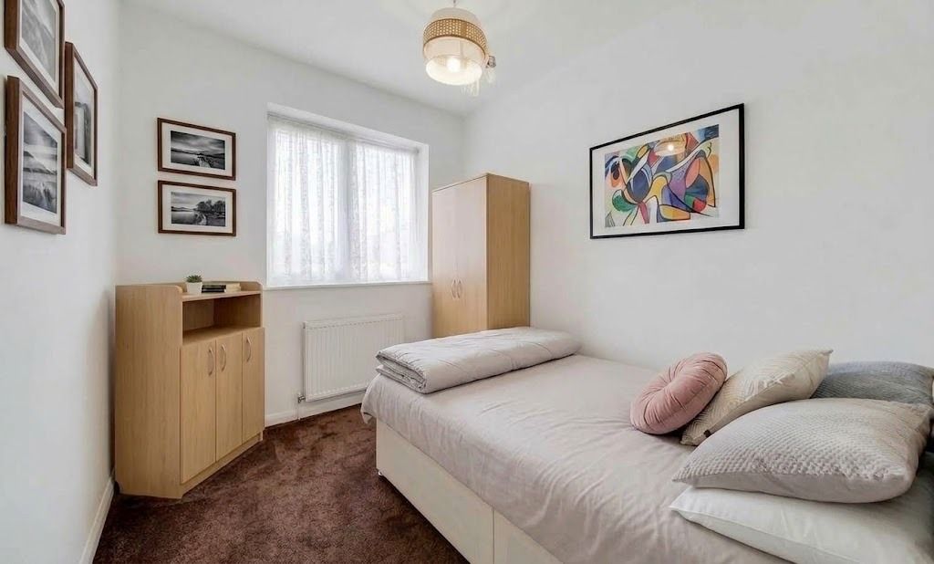 Property photo 1 of 6