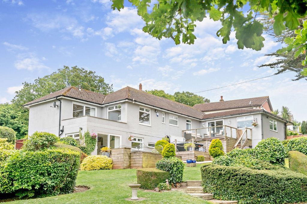 Property photo 1 of 18 Torside