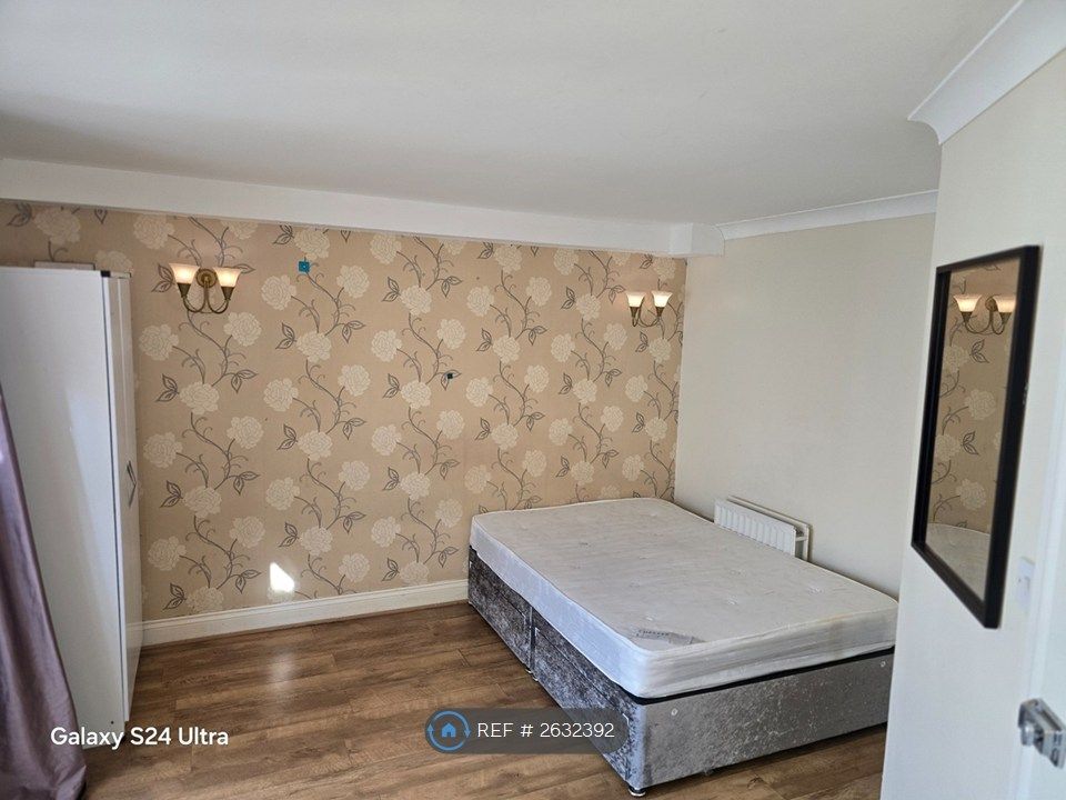 Property photo 3 of 4
