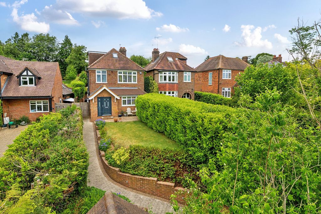Property photo 1 of 12