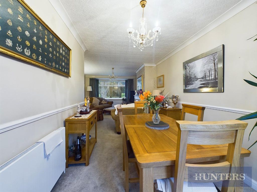 Property photo 3 of 18 Cam03407G0-Pr0389-Still012.Jpg