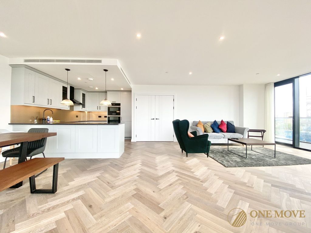 Property photo 2 of 28