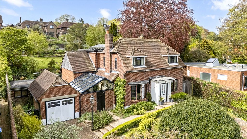 Property photo 1 of 26 Wallands Garden Cott