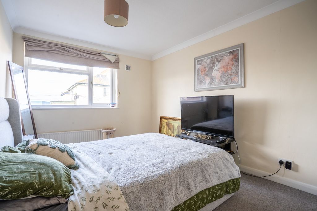 Property photo 2 of 10 4700561