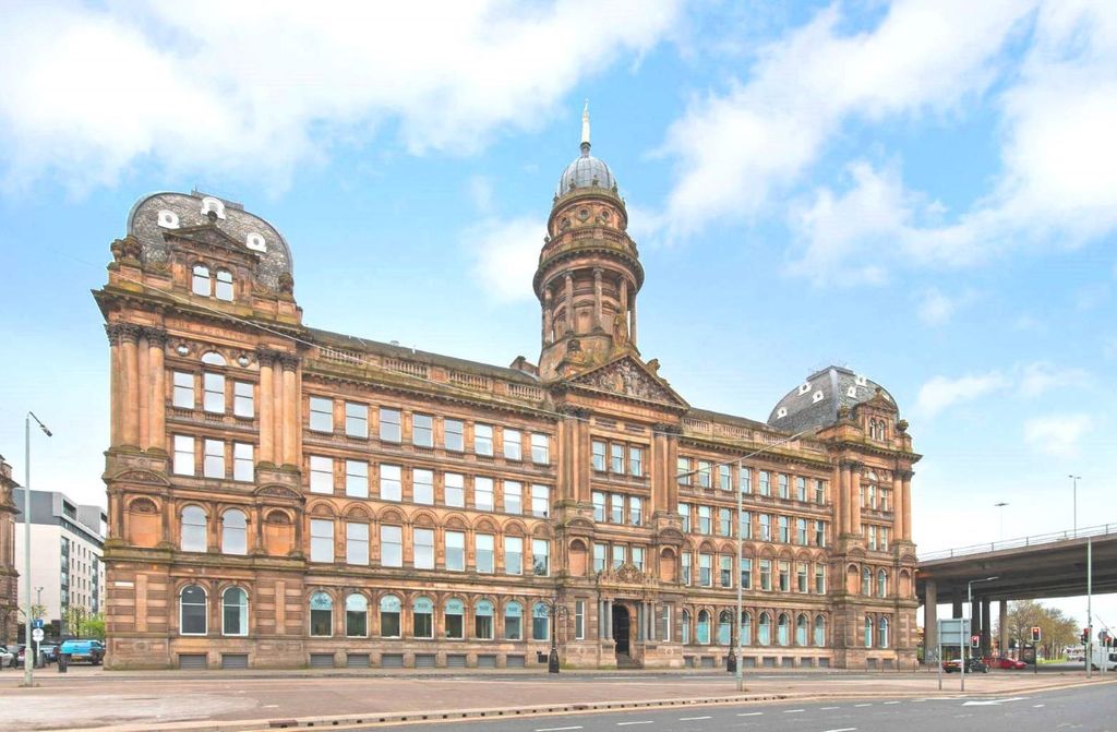 Property photo 1 of 11 External