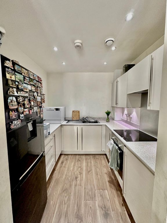 Property photo 2 of 11