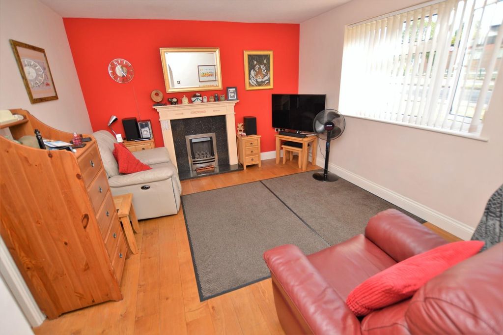 Property photo 2 of 9 Living Room
