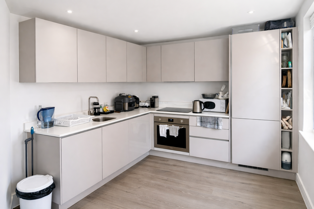 Property photo 2 of 9 Kitchen_1Moulsham