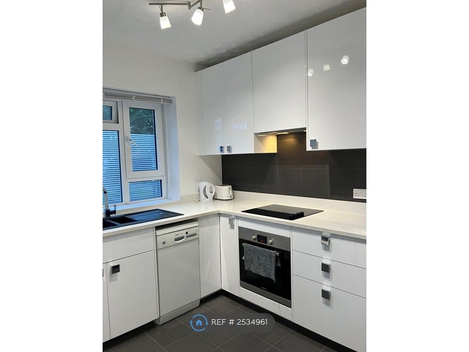 Property photo 3 of 8 New Kitchen