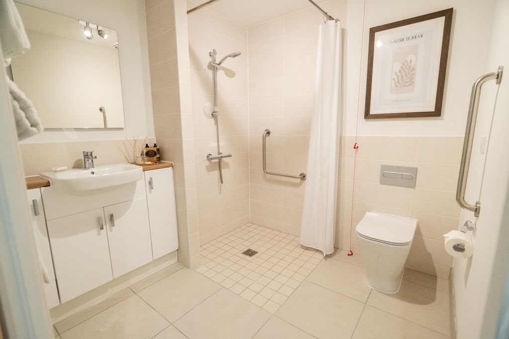 Property photo 3 of 7