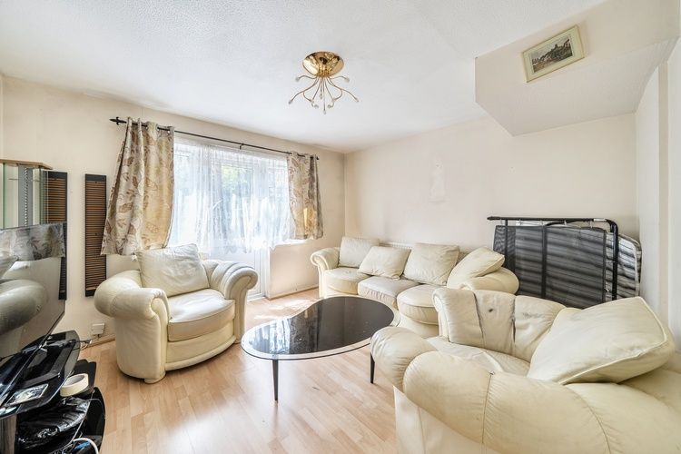 Property photo 2 of 13
