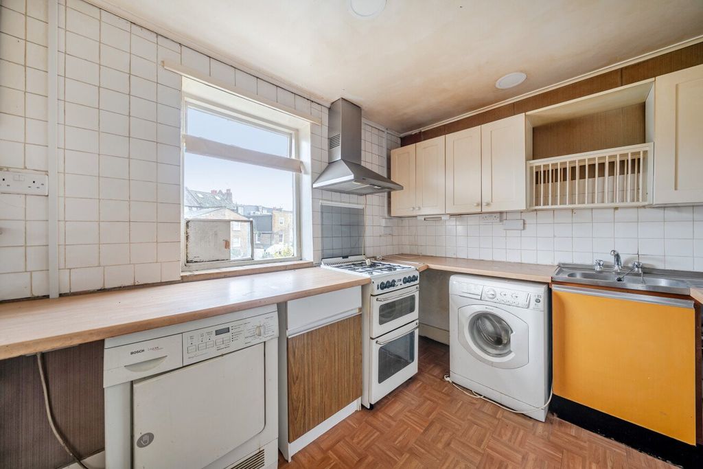 Property photo 2 of 12 Picture No. 07