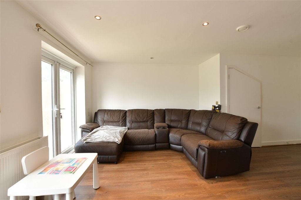 Property photo 1 of 13 Lounge/Dining Room