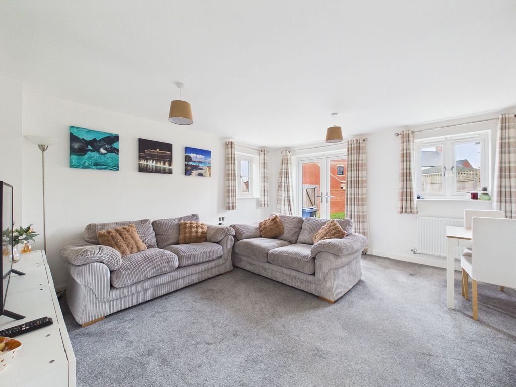 Property photo 3 of 21