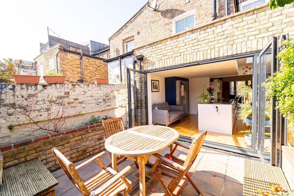 Property photo 3 of 17 Ndb04668-Edit