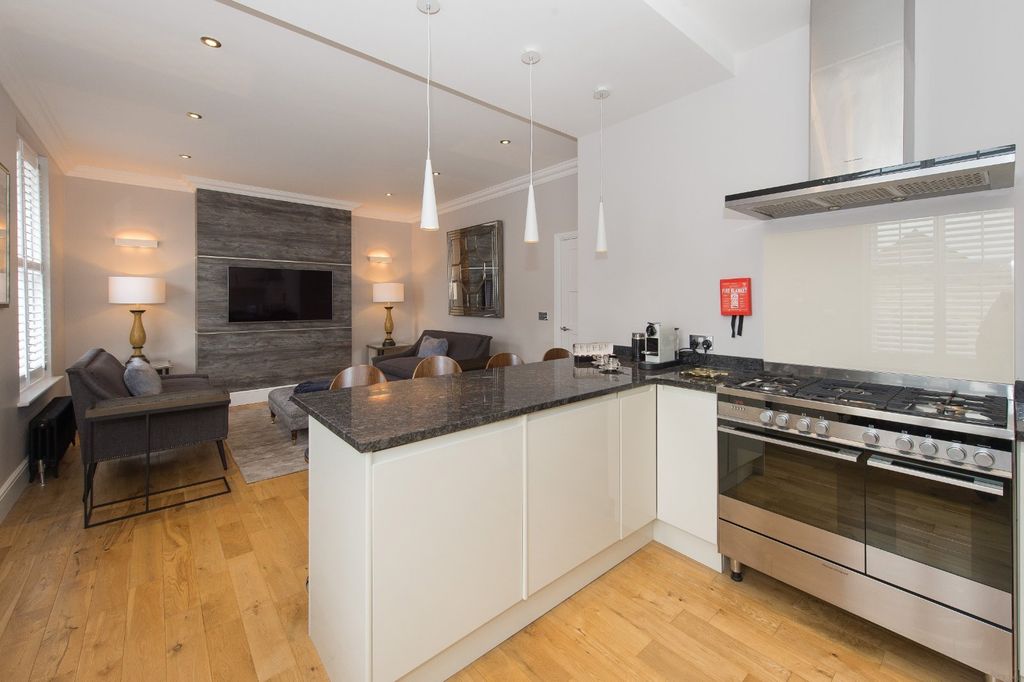 Property photo 2 of 8 Picture No. 04