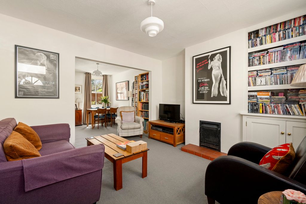 Property photo 2 of 13