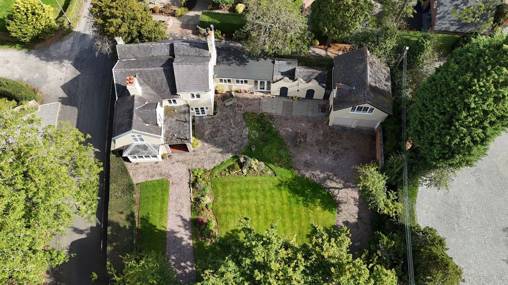 Property photo 1 of 30