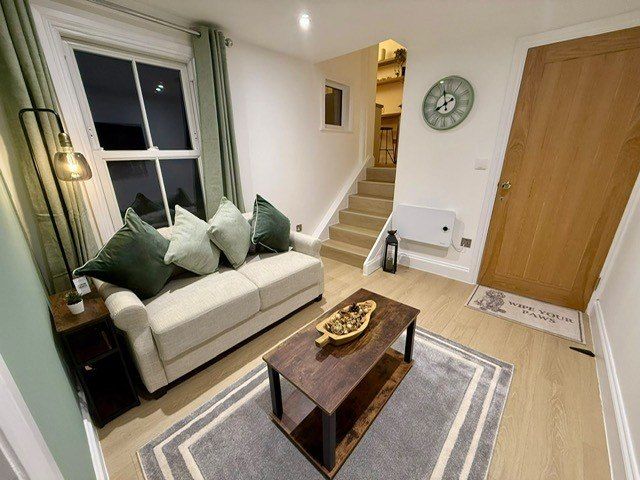 Property photo 3 of 12 4