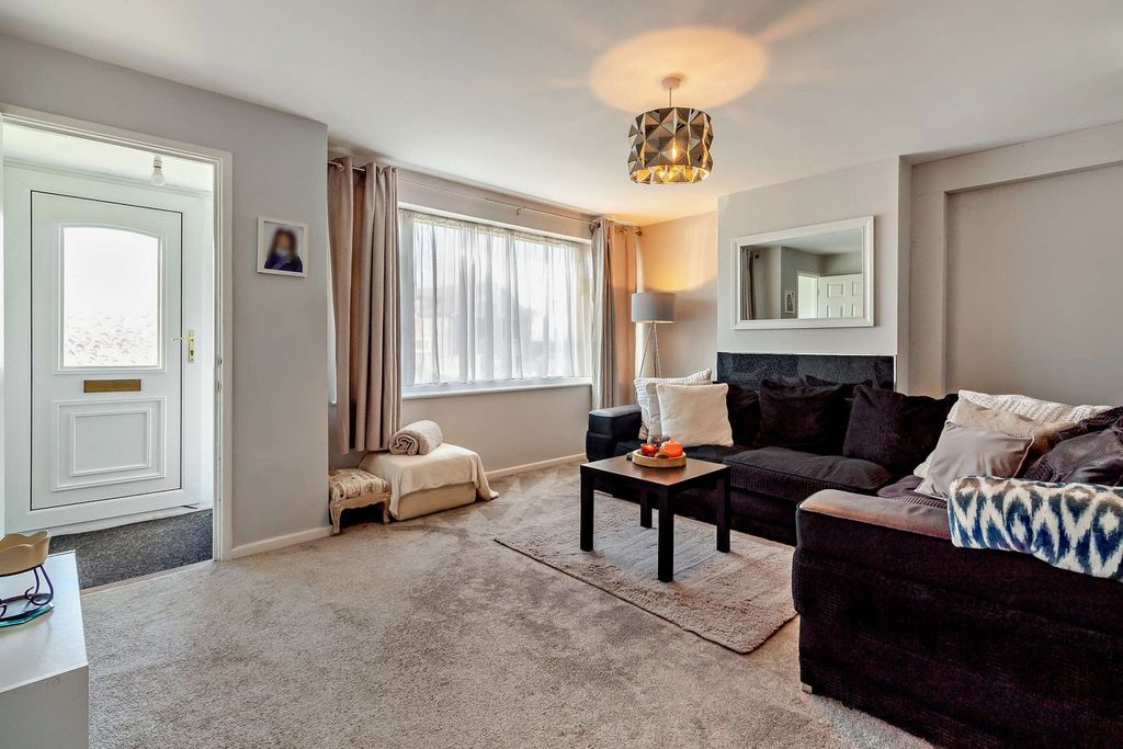 Property photo 3 of 22