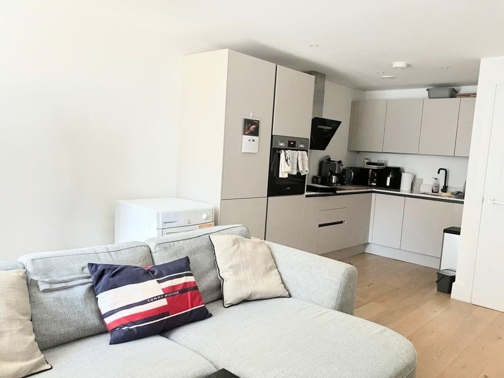 Property photo 2 of 5