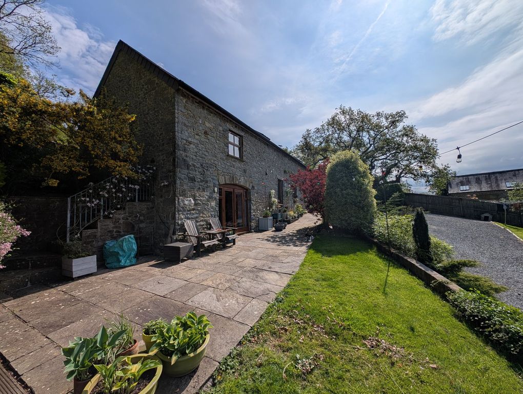 Property photo 1 of 41