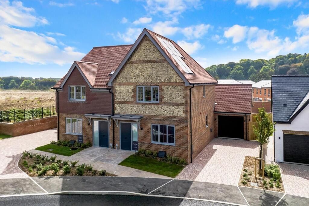 Property photo 1 of 41 4560250