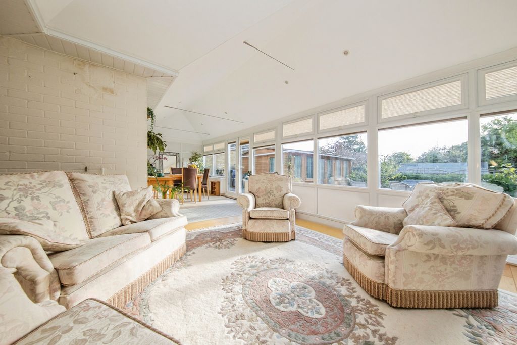 Property photo 3 of 15