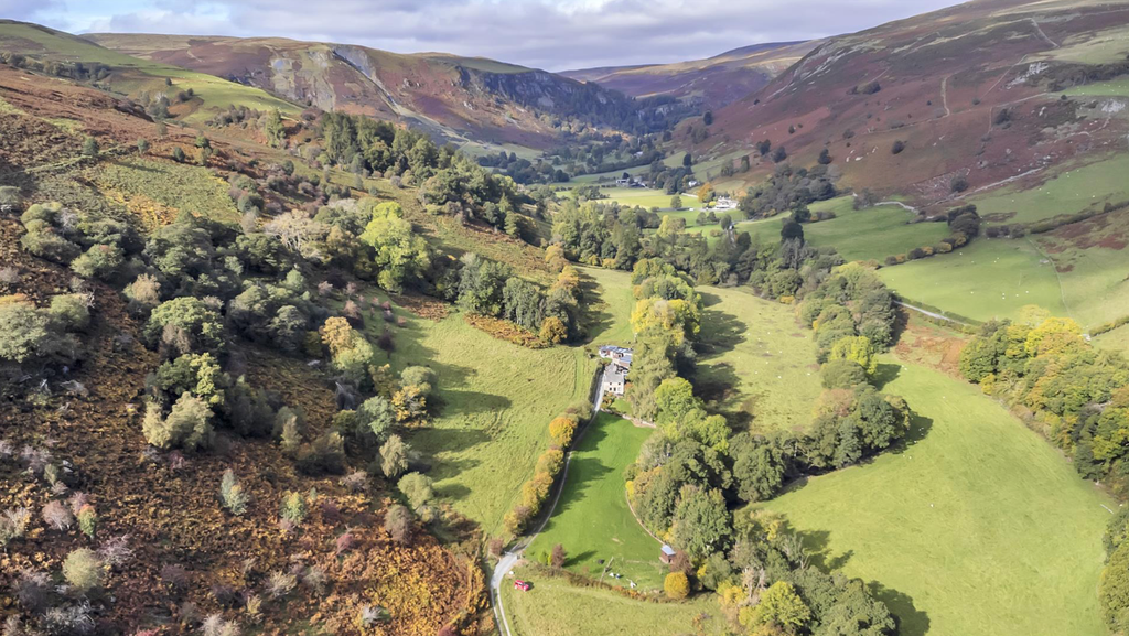 Property photo 3 of 34