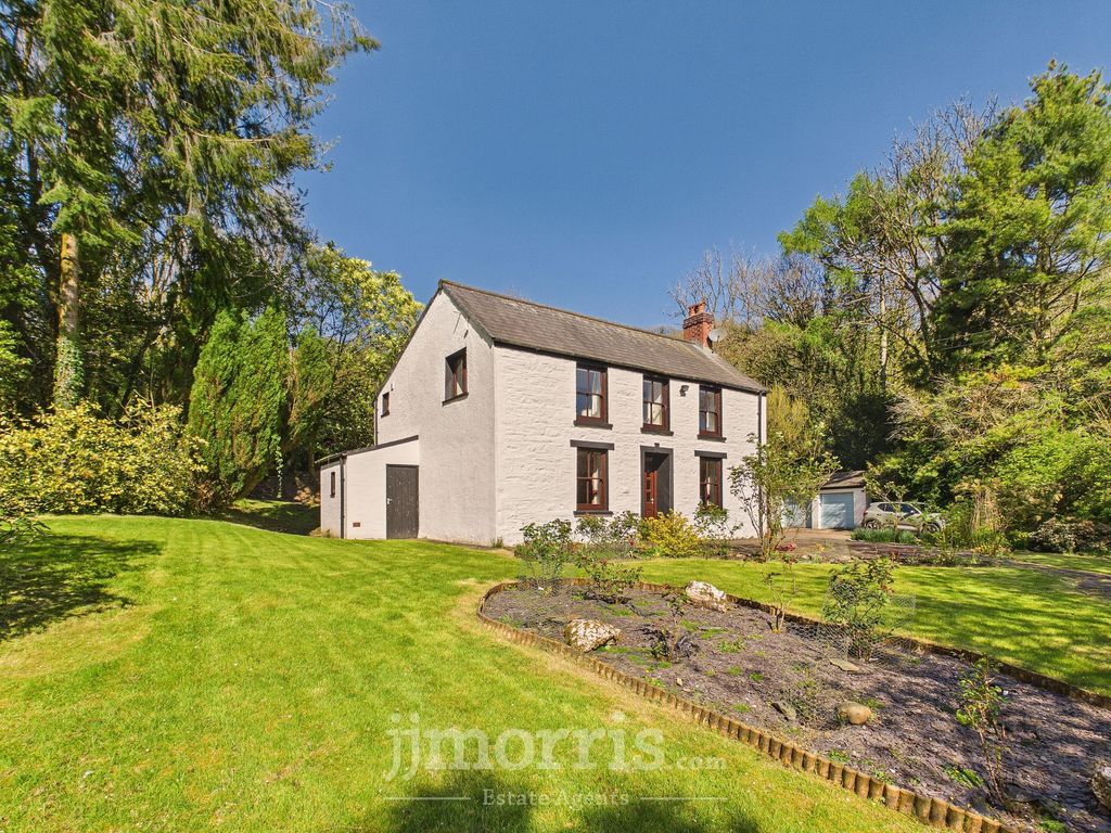 Property photo 1 of 53