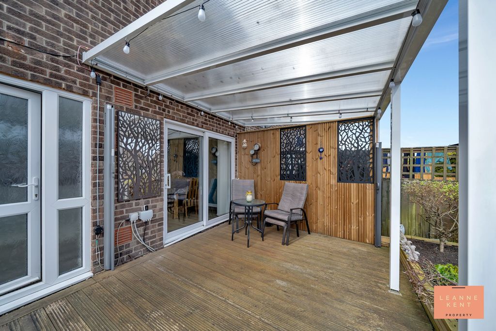 Additional image 36 of 5 bed semi-detached house for saleCaerleon Court, Caerphilly CF83