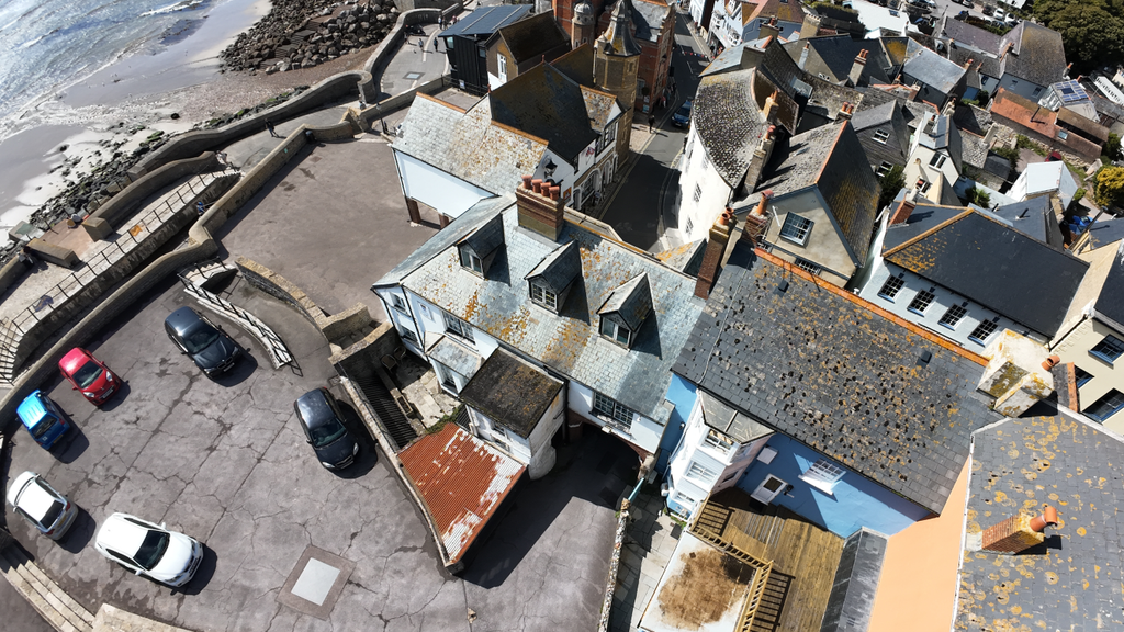 Property photo 2 of 14