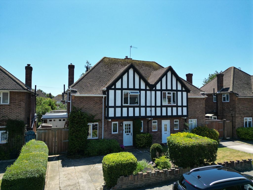 Property photo 1 of 23