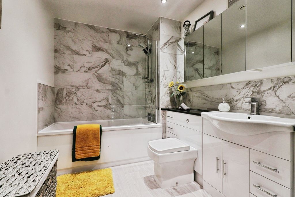 Property photo 3 of 24 9336Acd5-Img_0553