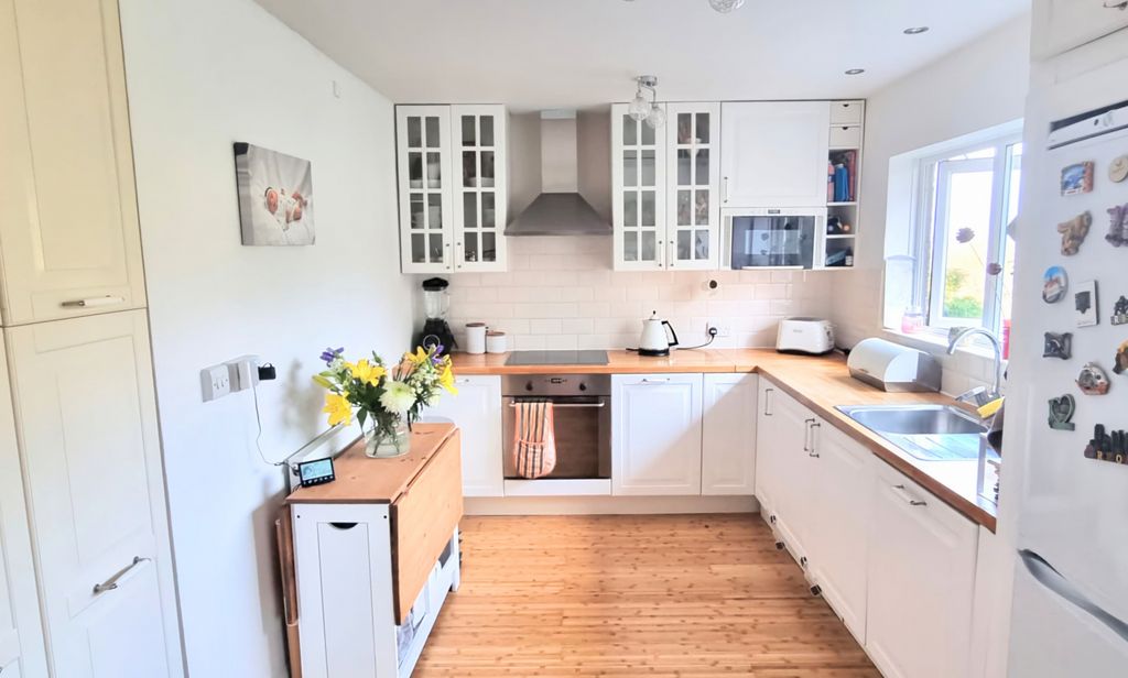 Property photo 2 of 13 Kitchen