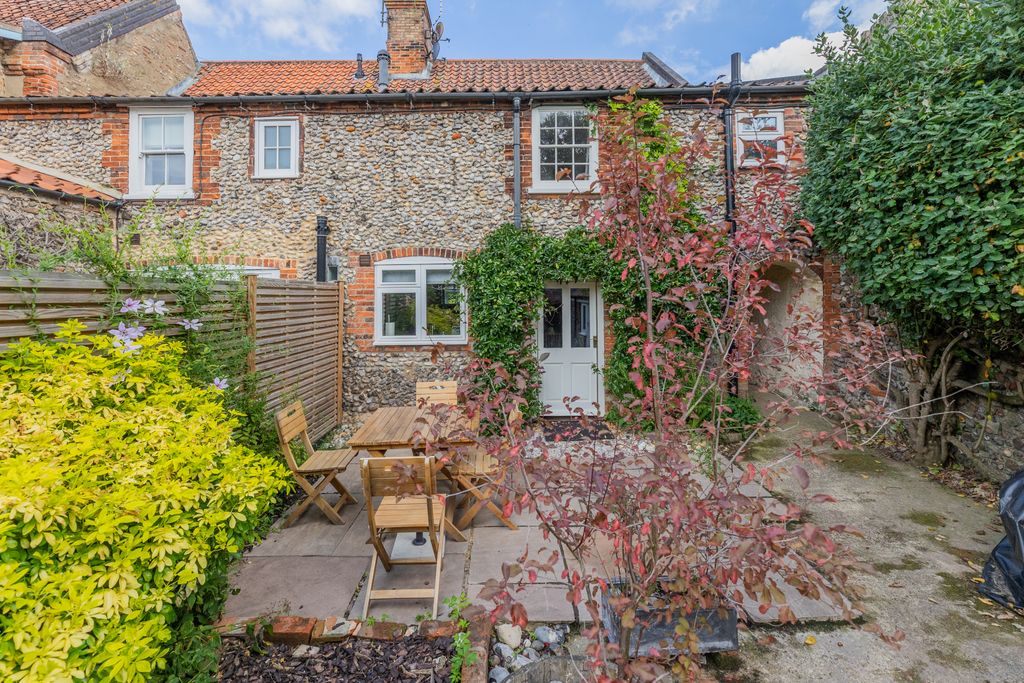 Property photo 1 of 15 349A7461
