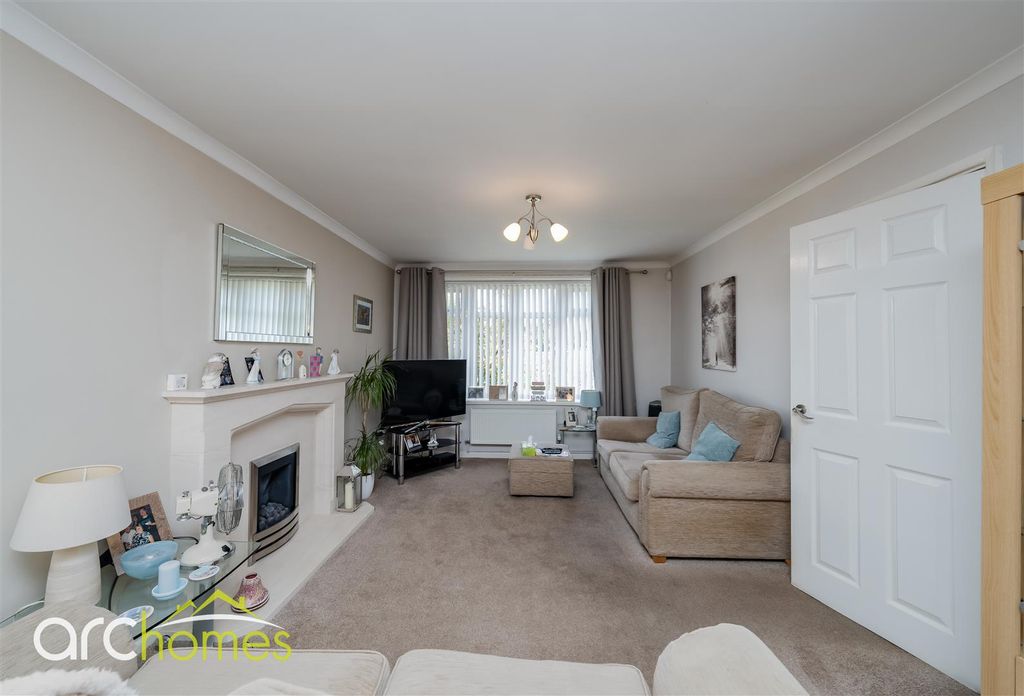 Property photo 2 of 25 Dsc08379-Edit.Jpg